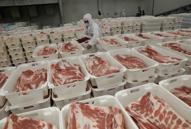 Livestock industry needs to increase pork supply for Tet