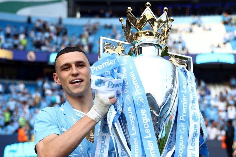 Phil Foden giành giải Cầu thủ xuất sắc nhất năm