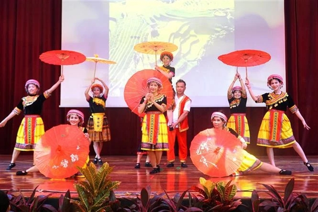 Cultural exchange connects Việt Nam-Malaysia friendship