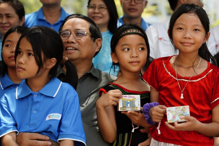 Câu chuyện 43 bánh xà bông học sinh mồ côi vì Covid-19 tặng Thủ tướng