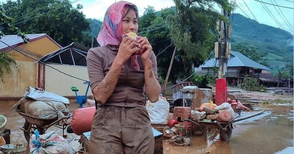 Cô giáo Yên Bái lấm lem bùn đất: Mọi người khen thế chúng tôi ngại lắm!