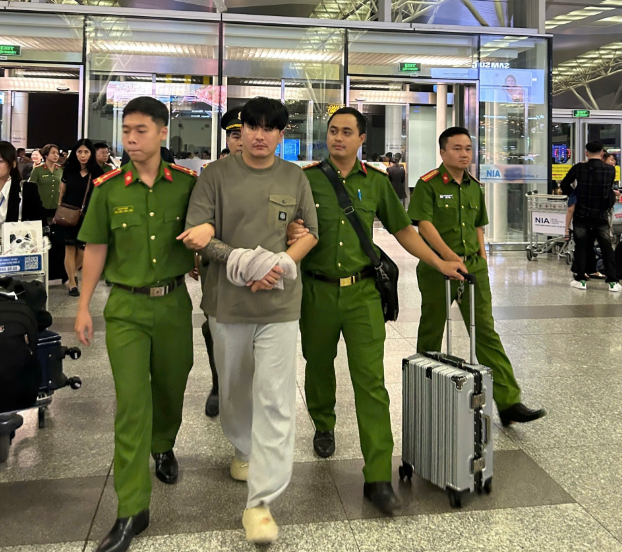 Foreign murder suspect arrested in Việt Nam