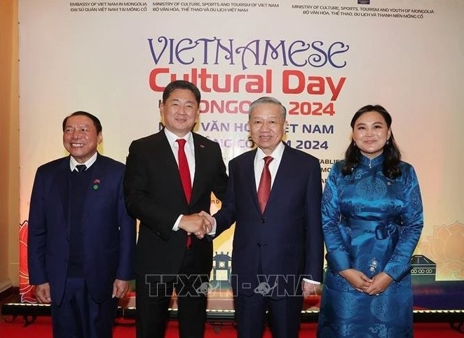 Top leader attends opening ceremony of Vietnamese Cultural Day in Mongolia