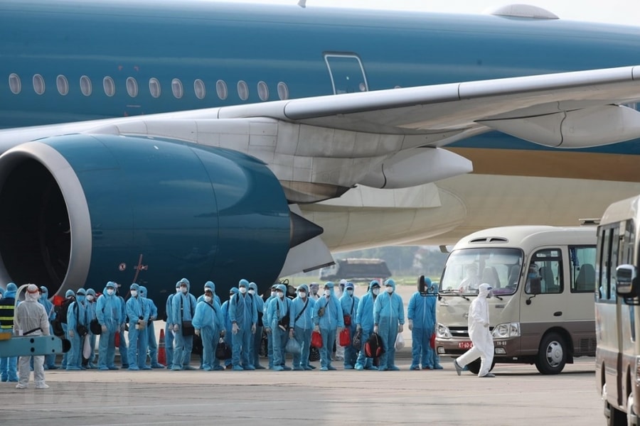 Chuyến bay giải cứu giai đoạn 2: Cựu cán bộ công an che giấu tội phạm thế nào?