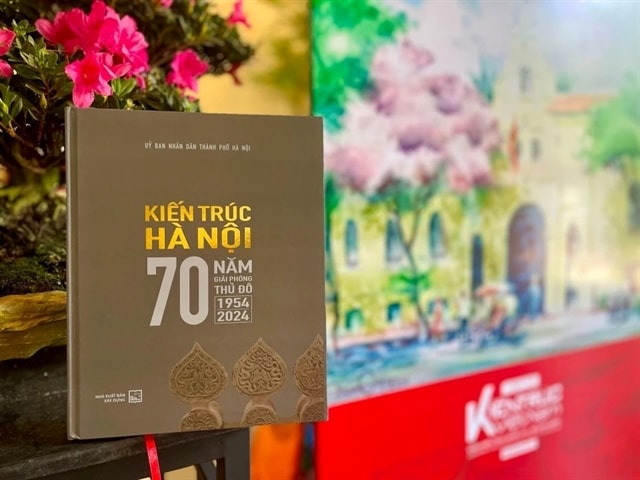 Book launch and photo exhibition celebrate anniversary of Hà Nội's liberation