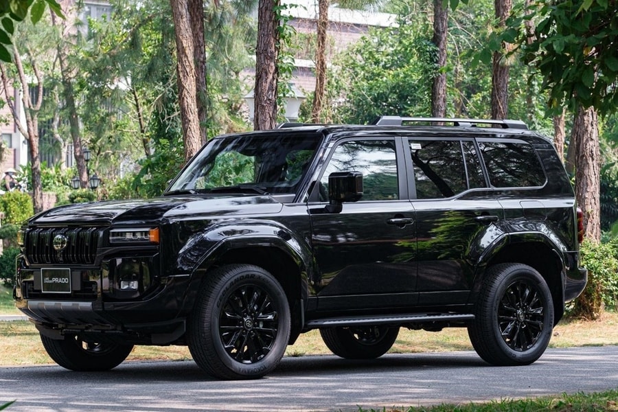 Land Cruiser Prado hoàn toàn mới ra mắt thị trường Việt Nam