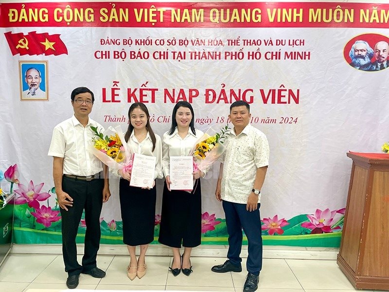 Quan tâm tạo nguồn phát triển Đảng trong lực lượng phóng viên báo chí