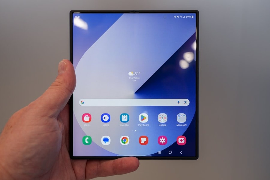 Samsung dập tắt hi vọng về Galaxy Z Fold giá rẻ