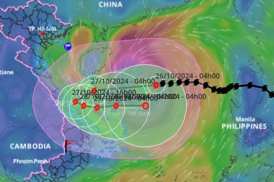 Bão Trà Mi tăng lên cấp 11, giật cấp 14 và đang tiến vào vùng biển nước ta