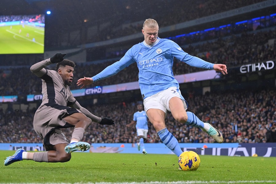 Lịch thi đấu bóng đá hôm nay 30/10: Cúp Liên đoàn Anh (Carabao Cup): Tottenham vs Man City, MU vs Leicester, Brighton vs Liverpool, Newcastle vs Chelsea