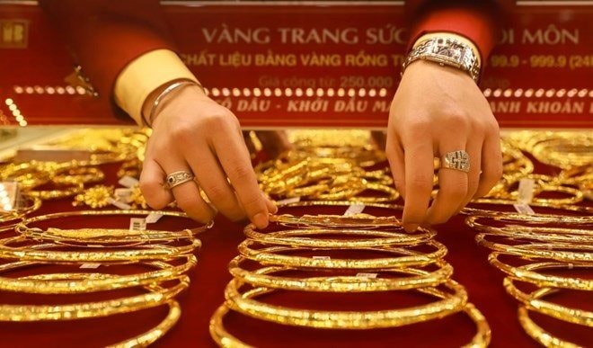 Điểm tin Kinh doanh 4/11: Giá vàng: Ổn định cả vàng miếng và vàng nhẫn