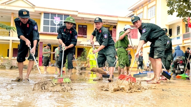 Death toll from Typhoon Trami, flooding in central region climbs to 8

