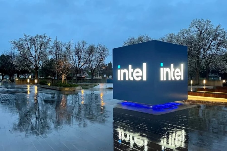 Intel đứng trước nguy cơ phải 'bán mình'