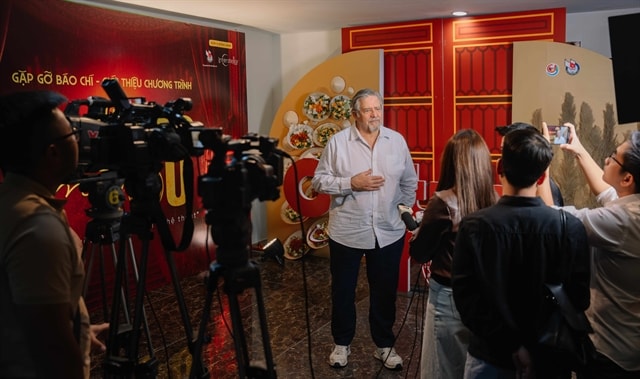 Famous musical star Philip Quast to perform and share experiences in Hà Nội