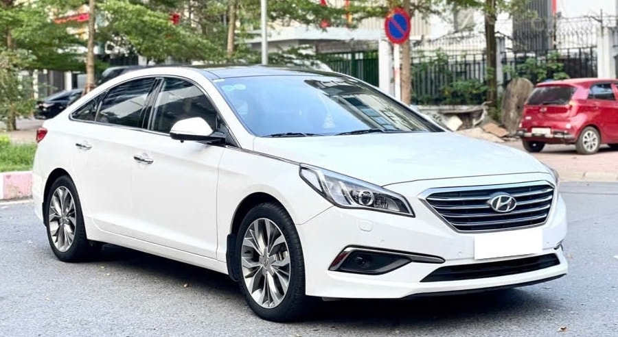 Hyundai Sonata 9 năm tuổi giá 460 triệu: Xe 'ngon' nhưng hiếm và kén khách