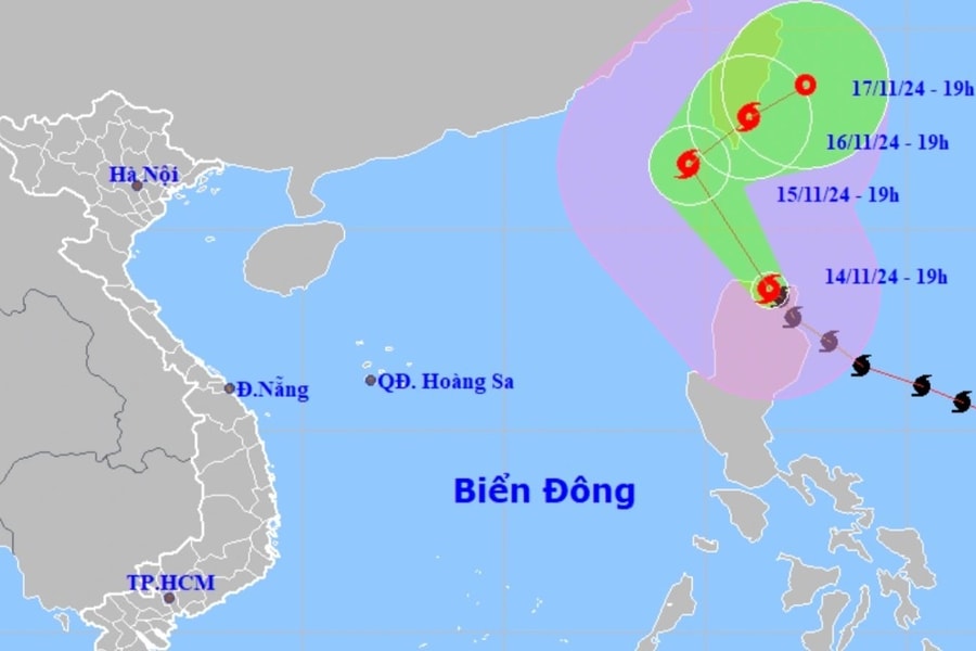 Bão Usagi giật cấp 16 vào Biển Đông rồi đột ngột đổi hướng