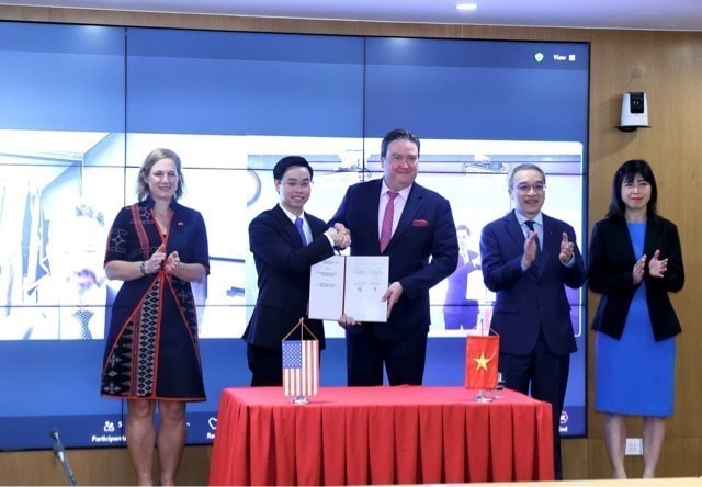 Việt Nam, US sign cooperation agreement on cybersecurity