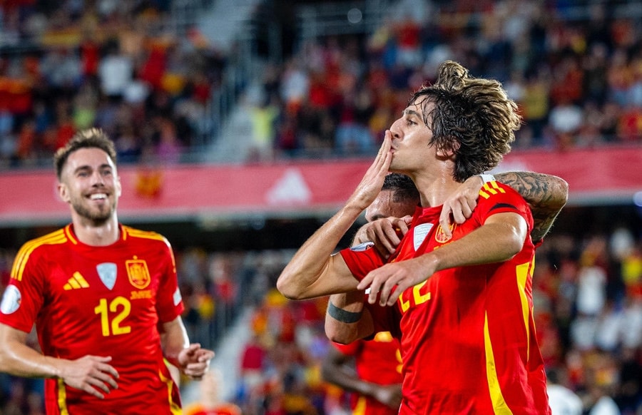 Tây Ban Nha thắng nghẹt thở, đẩy Thụy Sĩ xuống hạng Nations League