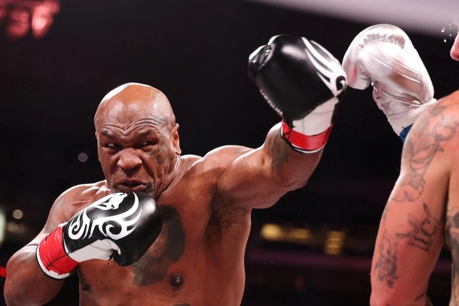 Mike Tyson bị đề nghị cấm lên võ đài