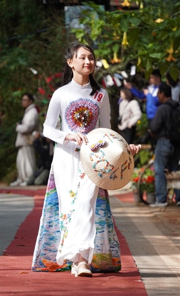 Áo dài Festival 2024 opens in Đà Lạt to promote traditional cultural identity