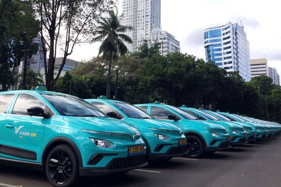 GSM introduces Xanh SM electric taxi service in Indonesia