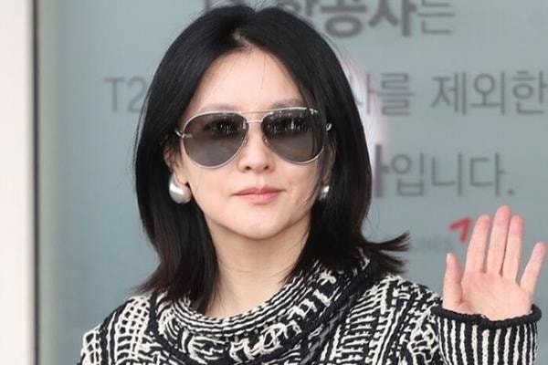 Lee Young Ae thua trong vụ kiện liên quan Đệ nhất phu nhân Hàn Quốc