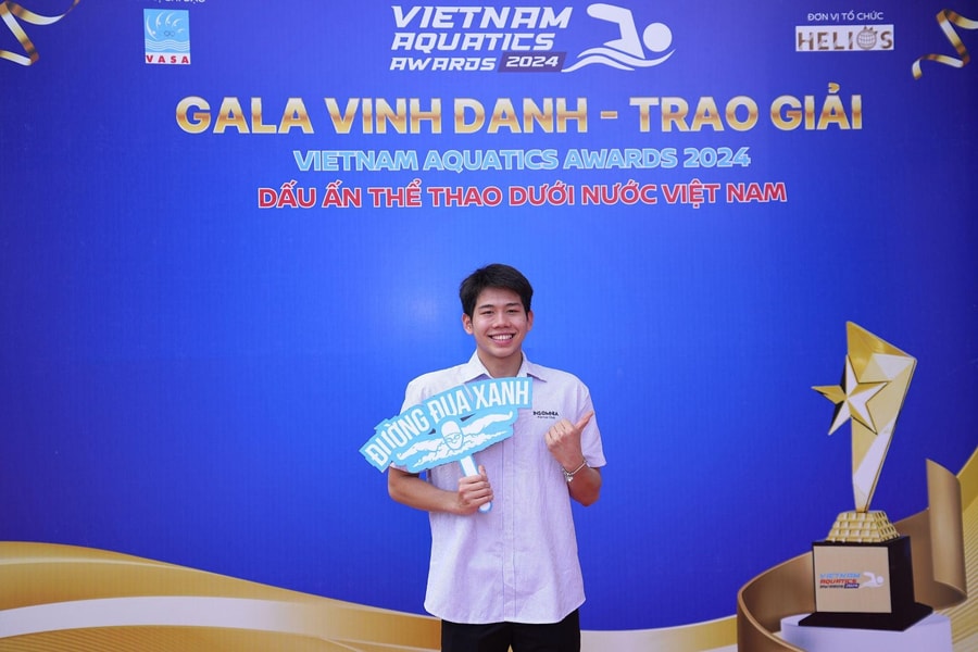 Em trai Ánh Viên được vinh danh tại ‘Vietnam Aquatics Awards 2024’