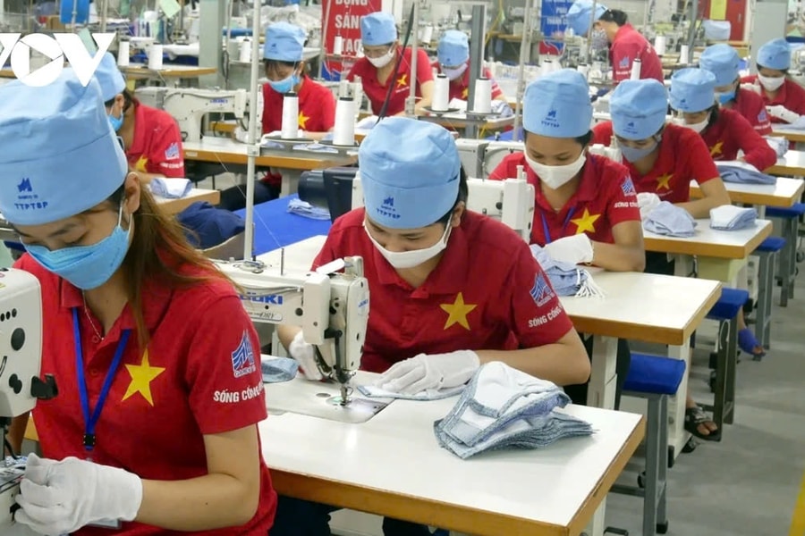 Vietnam outpaces Bangladesh to become world’s second apparel - textile exporter