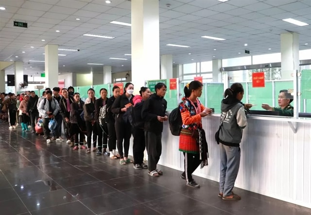 Ma Lù Thàng border gate administrative centre opens