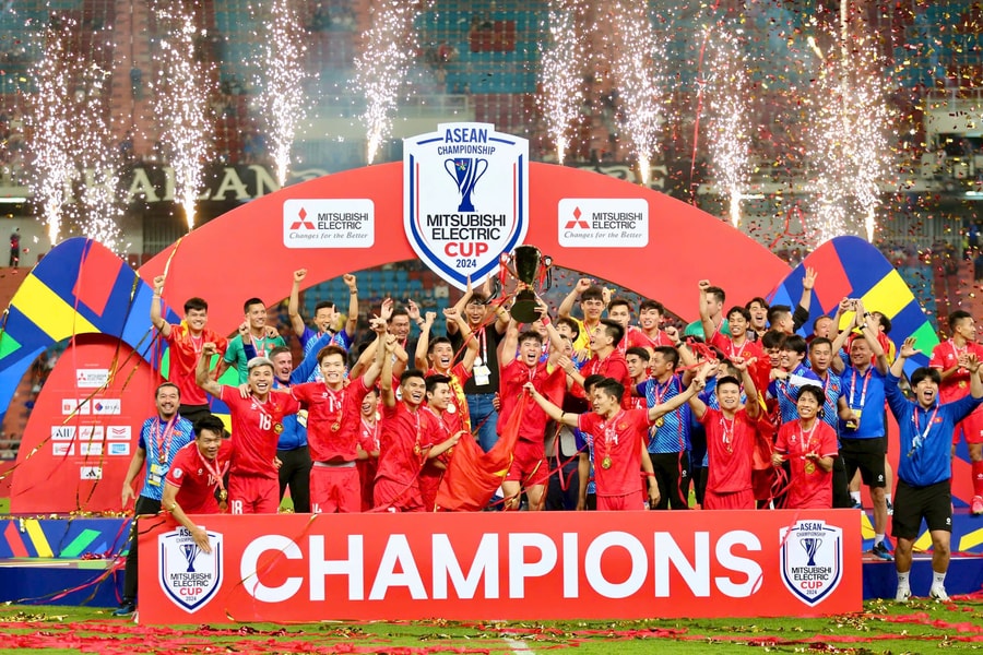 Thắng nghẹt thở Thái Lan, tuyển Việt Nam vô địch ASEAN Cup 2024