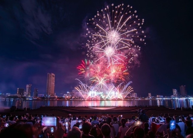 Da Nang to stage fireworks display for Lunar New Year celebration